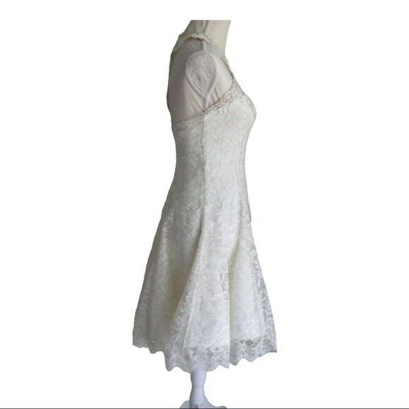 Marchesa Notte Ivory Lace Dress - Picture 4 of 13